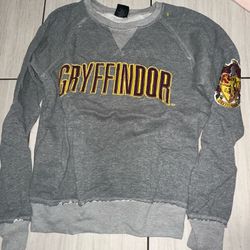 Universal Studios GRYFFINDOR Sweater 