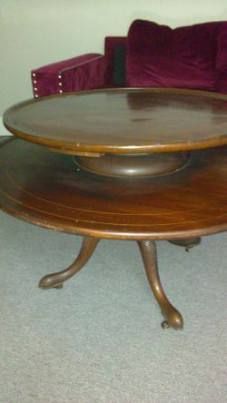 Antique table that spins around
