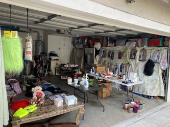 Garage Sale Oct 28-29.Halloween,Face Masks, Designer,Collect,Jewerly,Free Stuff