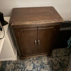 Lift Top Bar Liquor Cabinet 