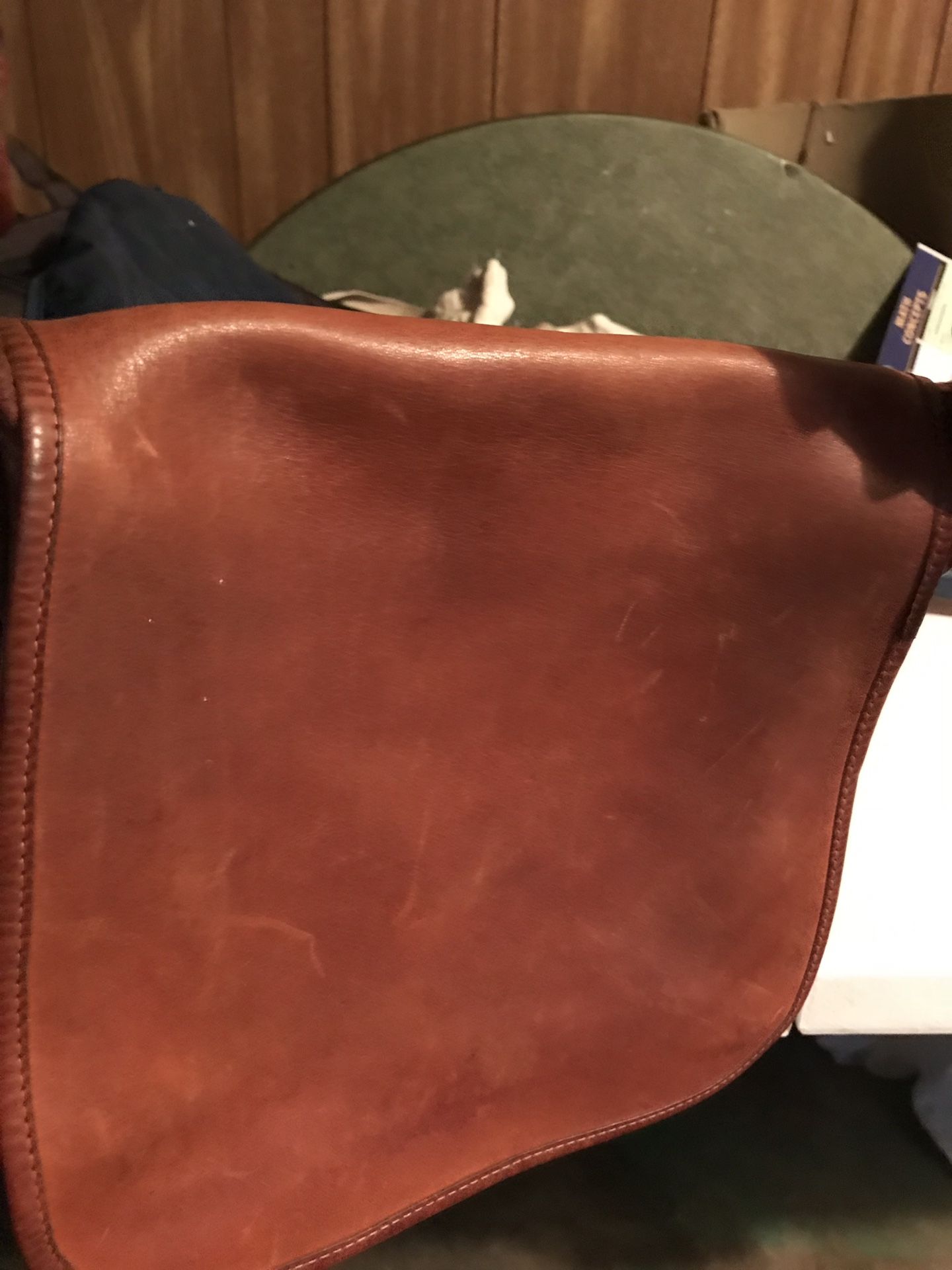 Leather shoulder bag