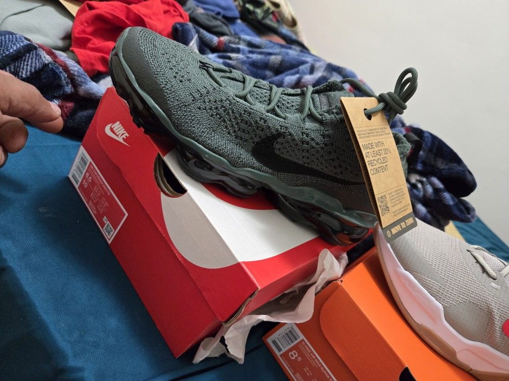 Men Nike Vapormax 8.5