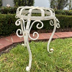 Vintage Wrought Iron Stand Bench 15” Tall Garden Stool Plant Stand French Rustic Weathered Retro Mid Century Decor 