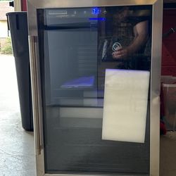 Frigidaire 4.4 Cu. ft. 126-Can Beverage Center Refrigerator, EFMIS155, Stainless Steel