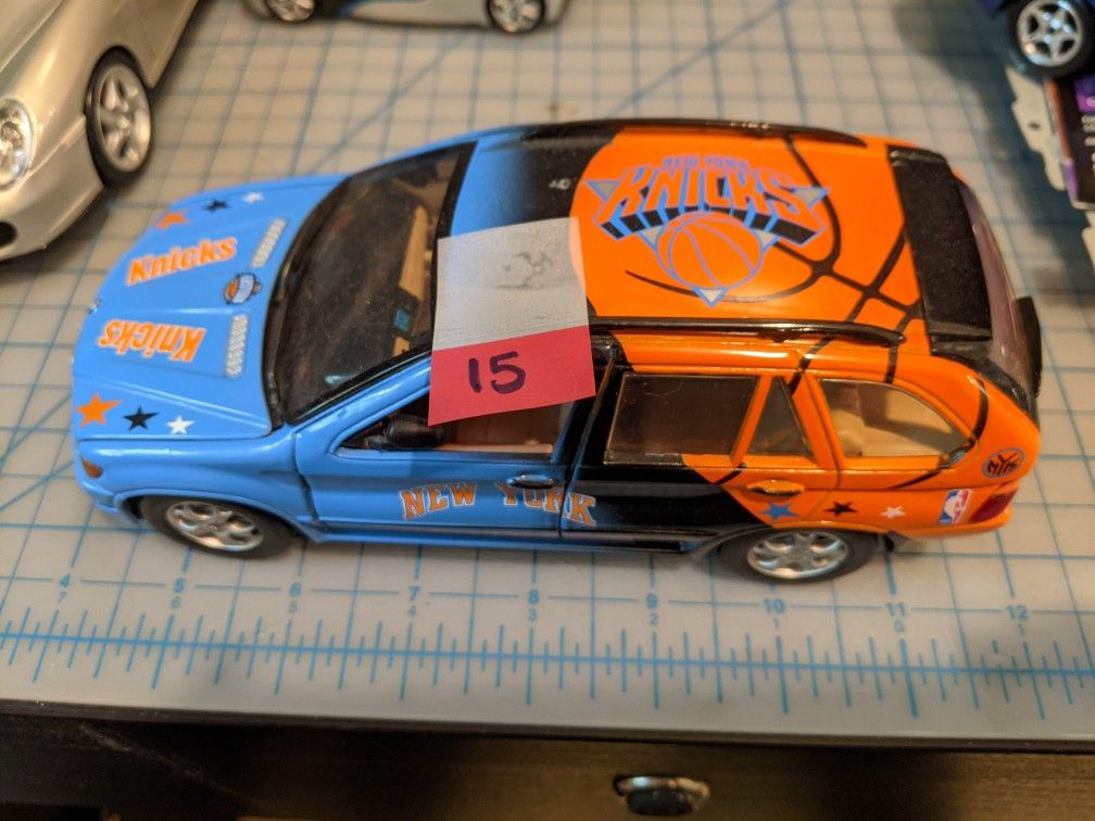 Knicks Model SUV