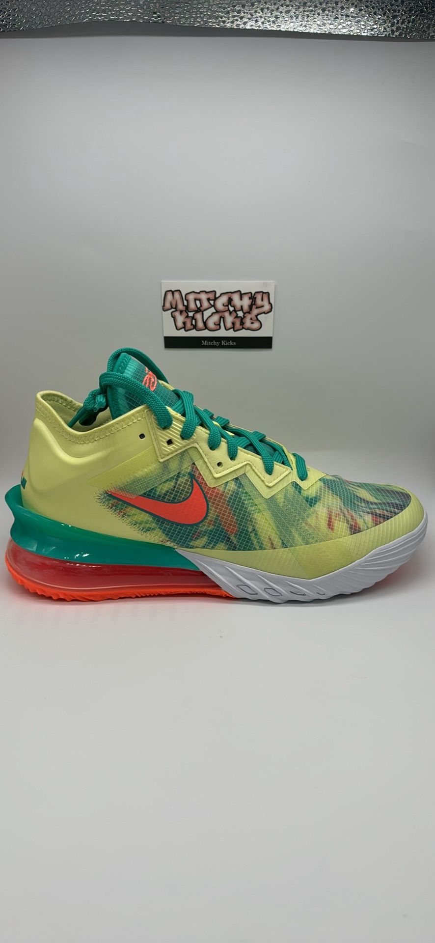 Nike LeBron 18 Low LeBronald Palmer Sz. 9.5