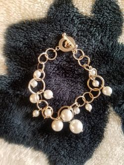 Gold & Pearl Bracelet