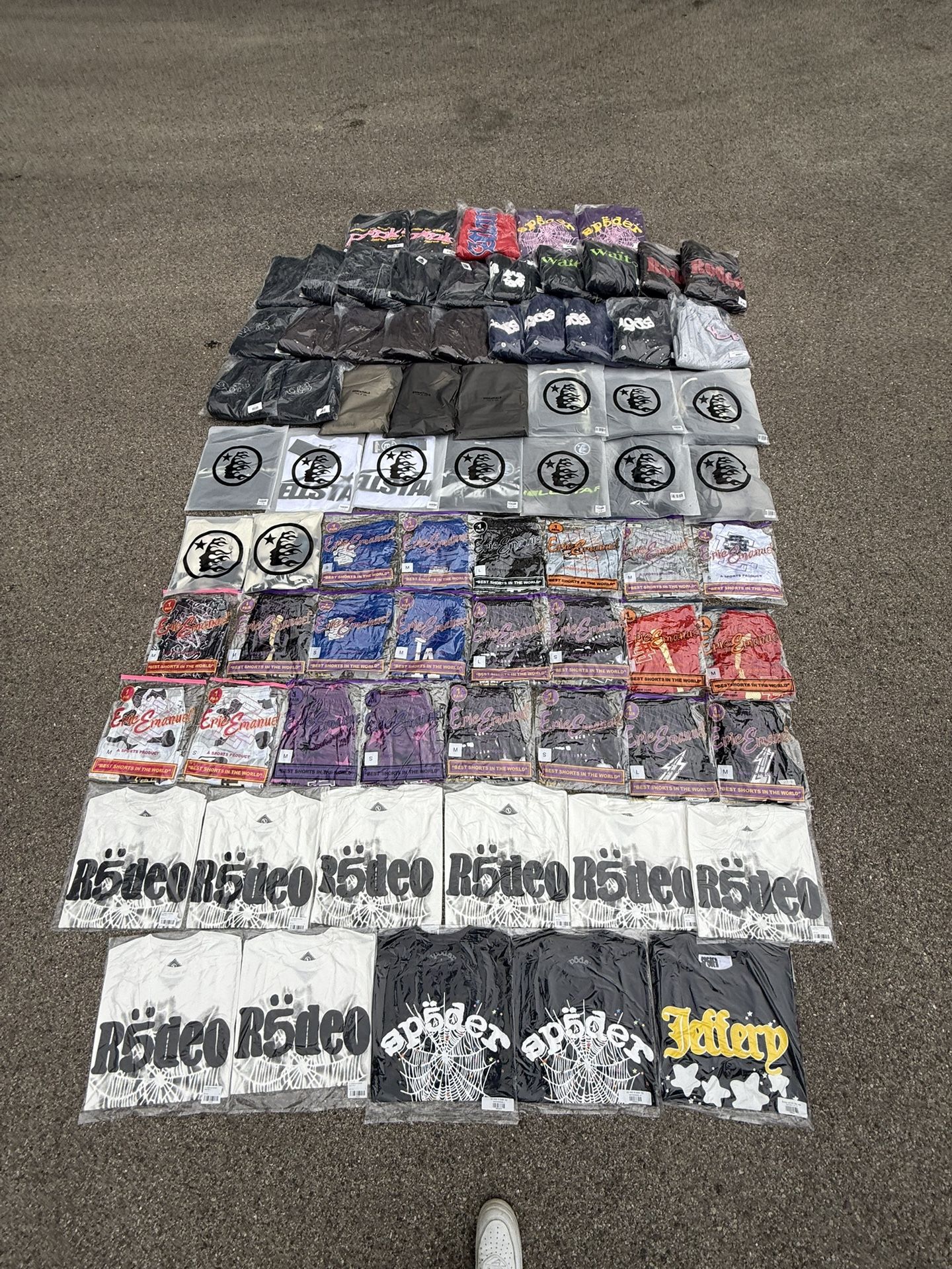 BAPE T-Shirts, EE shorts, Spider hoodies, Denim tear hoodies