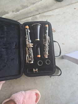 Student Clarinet W/ Hard Case – Excellent Condition