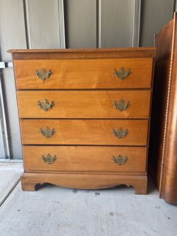 Dresser