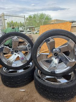 Yantas y rines  305/35zr24