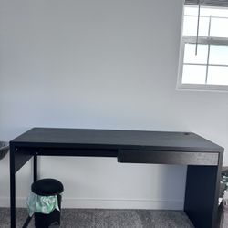 IKEA Micke Desk 