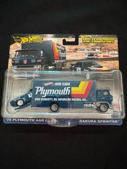 Hot Wheels ‘70 Plymouth Cuda & Sakura Sprinter Transport