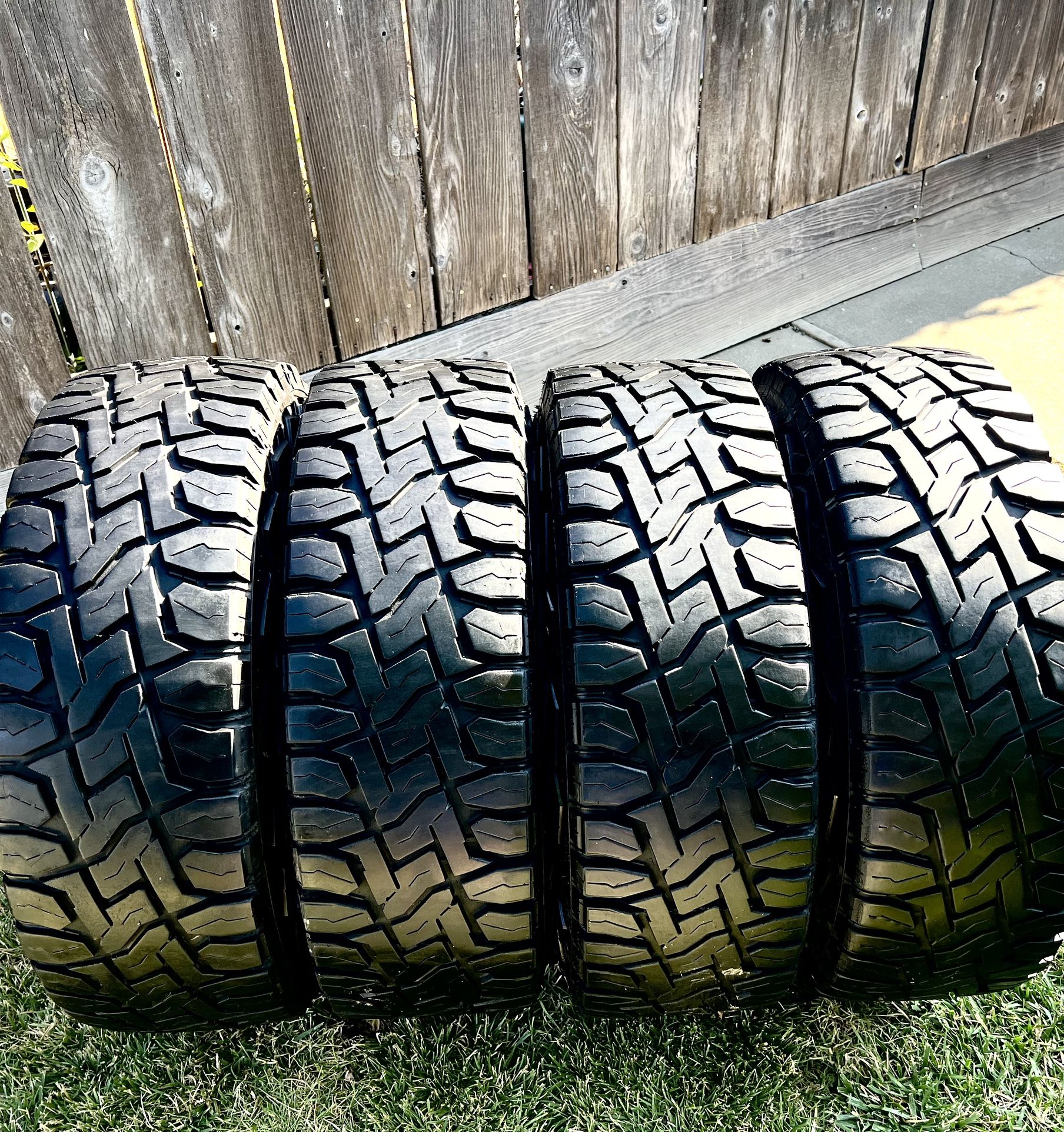 285/75r16 (33x11.5r16) Toyo Mud Tires/ AT 10 Ply Load E 70% Tread