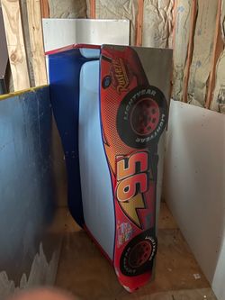 Kids bed lightning McQueen