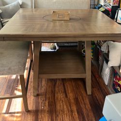 Dining room table