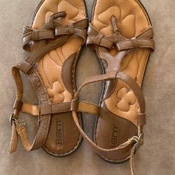 Household General Women’s Born Leather Sandals