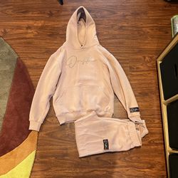 Ouftur Sweatsuit Size M