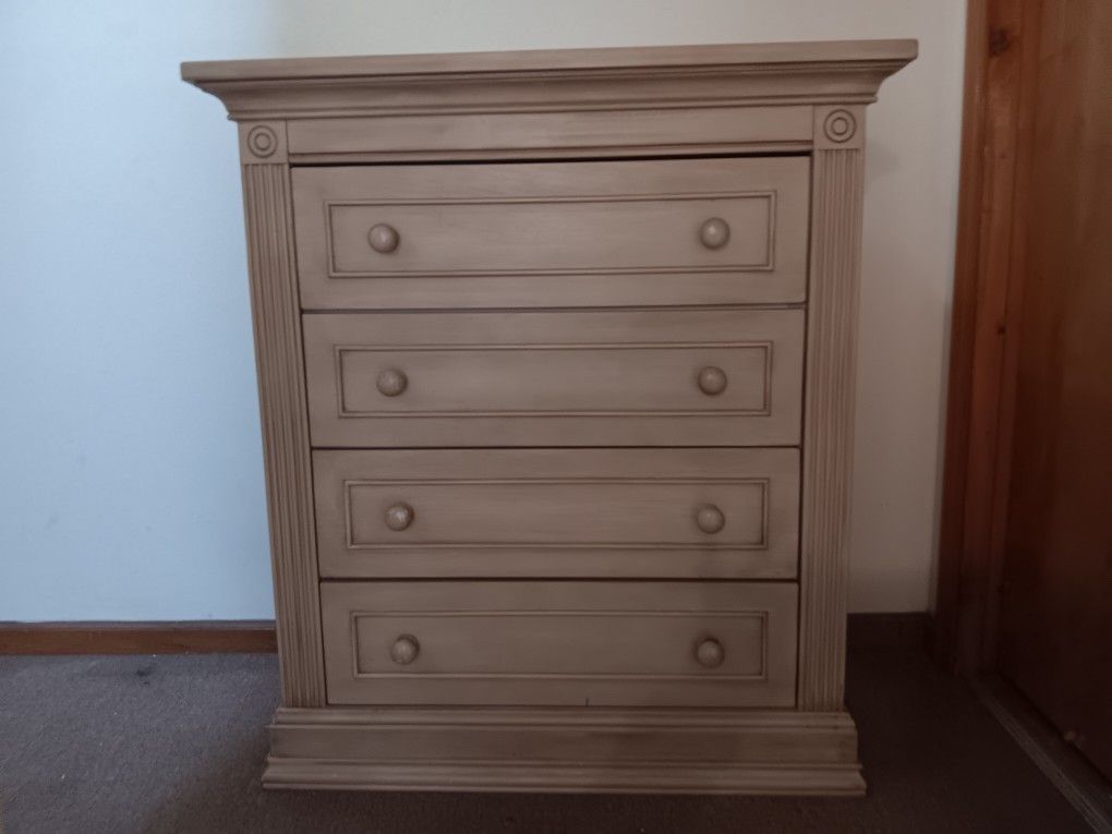 Baby Cache Dresser
