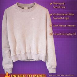 Nike Women’s Crewneck Sweatshirt – Size Small 