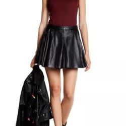 BLANKNYC The Cheerleader Women's Black Pleated Faux Leather Skirt SIze 31 (12) 