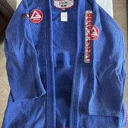 Gracie Barra Storm GI - Size A5