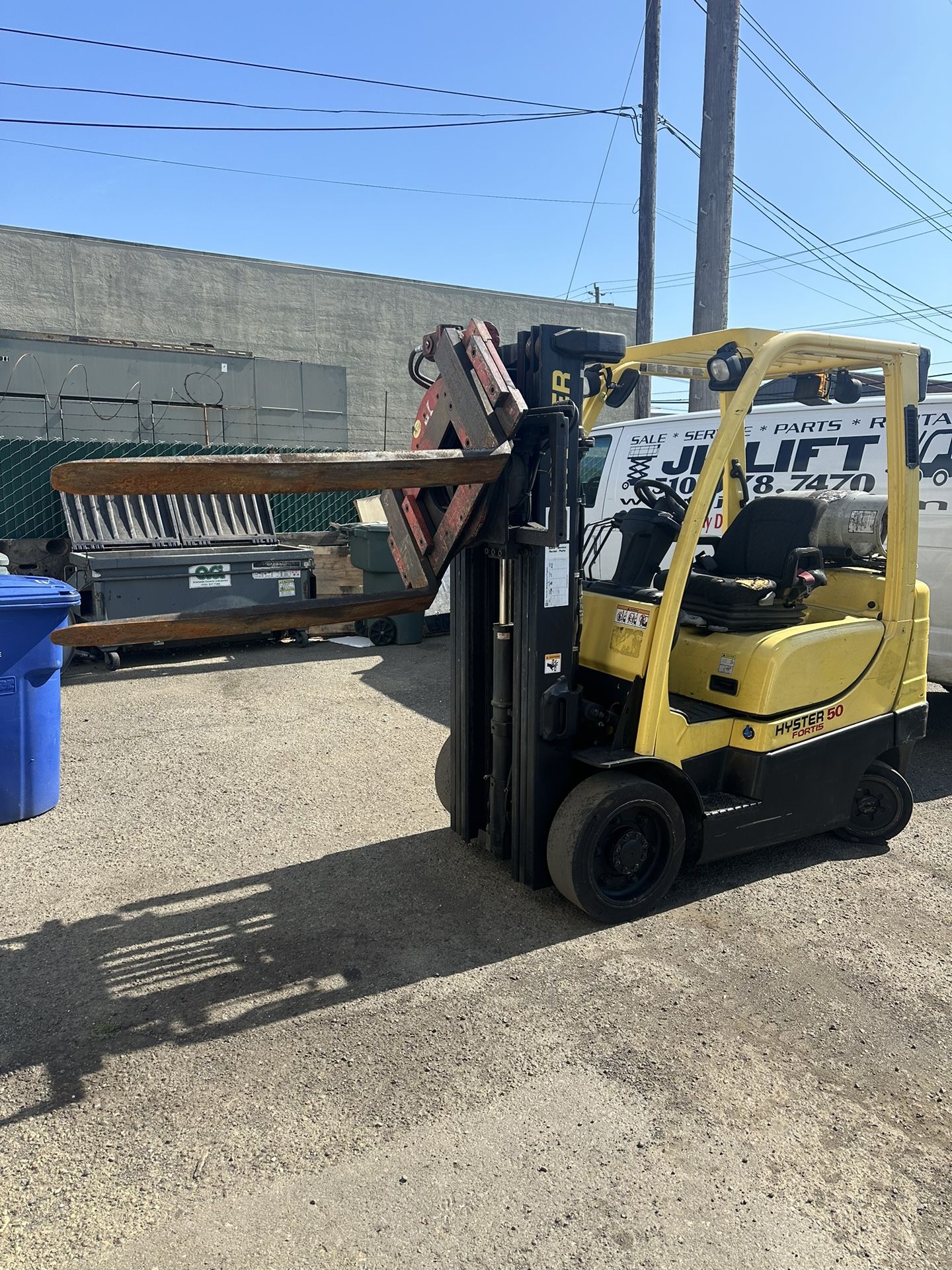 Hyster Forklift With Rotator 