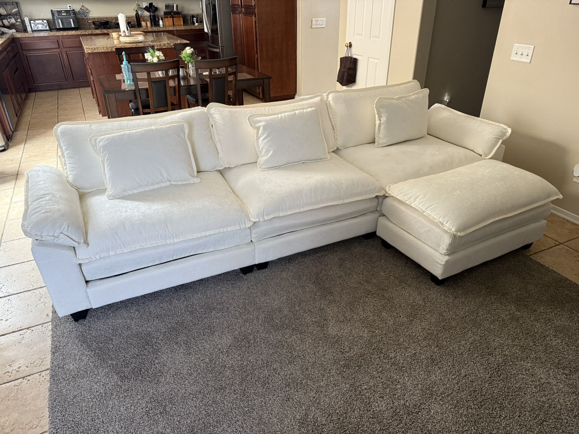L Shape Sofa Comfy Sectional Cloud Couch for Living Room with Pillows, Modern Chenille Sofa Sleeper Deep Couches with Ottoman (Cream White, 4-Seat)
