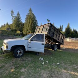 2000 Chevy GMT400  Landscaping Dump Truck