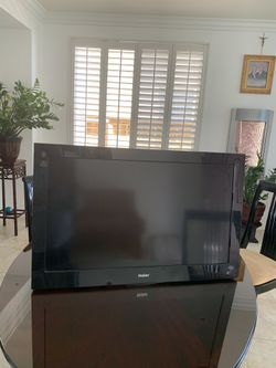 Haier 32" LCD COLOR TELEVISION RECEIVER