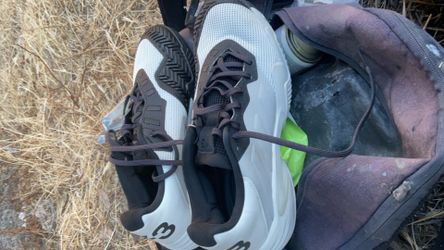 Y3 barricade