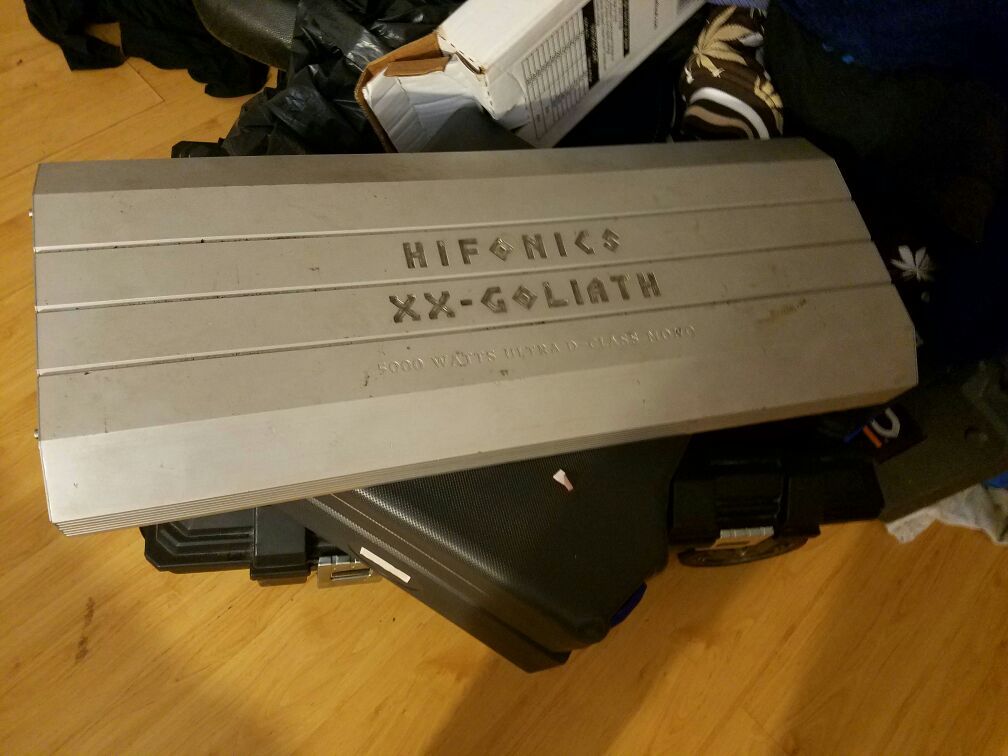 5000w rms Hifonics xx Goliath.