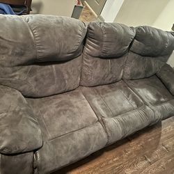 Recliner sofa In Great Condition! 
