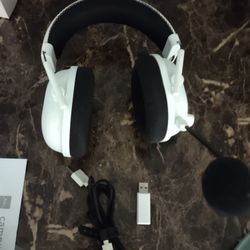 Wireless Razer Blackshark Gaming Headset (White)