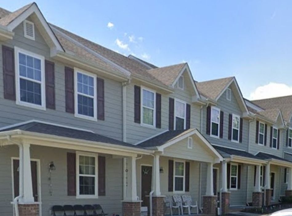Beautiful Double Master Bedroom Townhouse
