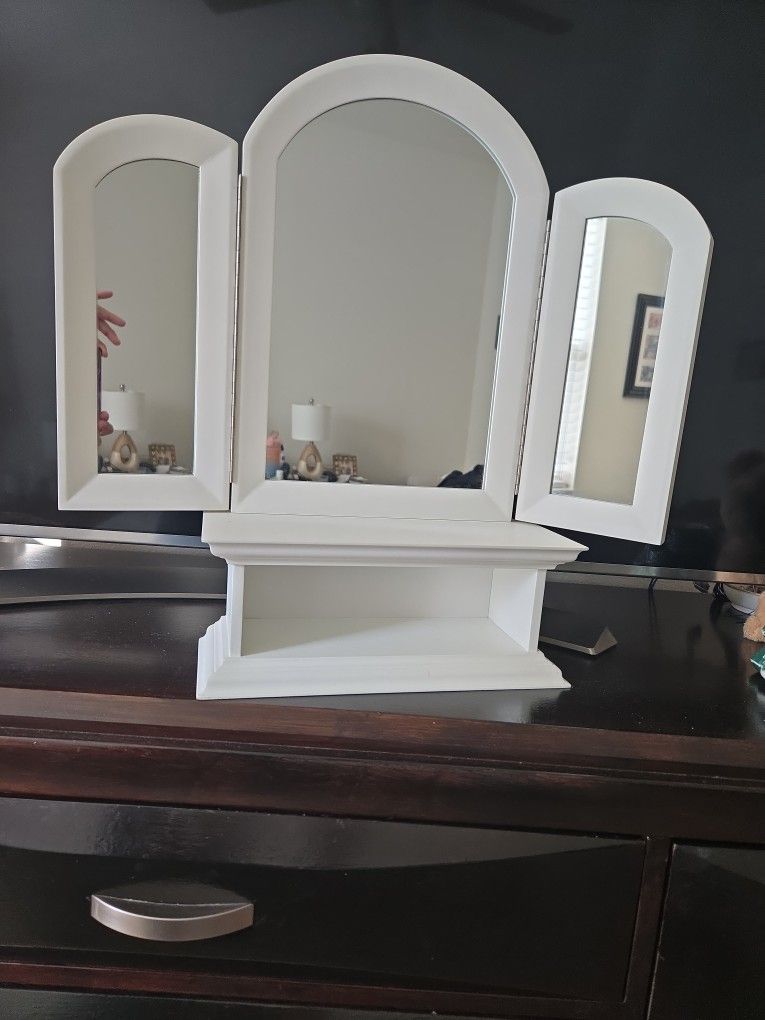 White Mirror For Dresser
