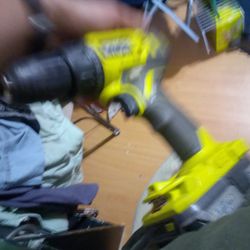 Ryobi Drill With Charger 