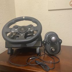 Logitech G920 Wheel, Shifter, and Pedals