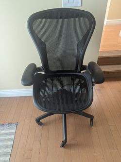 Herman Miller Aeron Size B