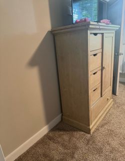 Bedroom Dressers