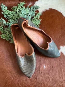 Antique Tibetan shoes