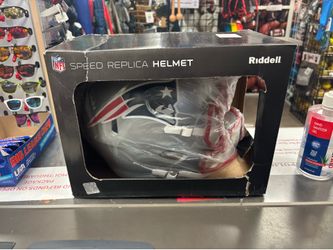 Used New England Patriots Riddell Speed Replica Helmet In Box Small Tear Inside