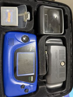 Sega Game Gear With 3 Games Broken 