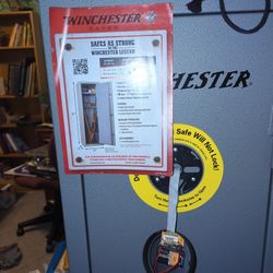 10 Gun Safe. Never Used. Paid $325.00 For $250.00