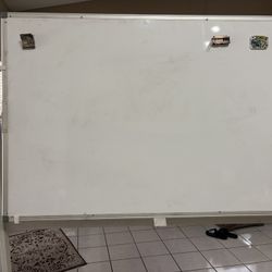 Magnetic Whiteboard 