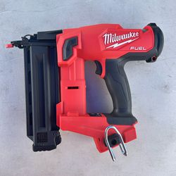Milwaukee M18 Fuel Brad Nailer 18 Guage Tool Only New 
