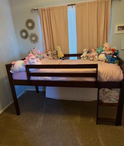 Twin size Loft Bed