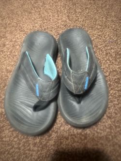 Quicksilver boys sandals flip flops size 1
