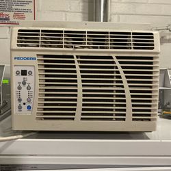 Window AC unit (Not currently working)