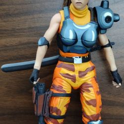 ALIENS VS PREDATOR LYNN KUROSAWA ACTION FIGURES 7 .IN